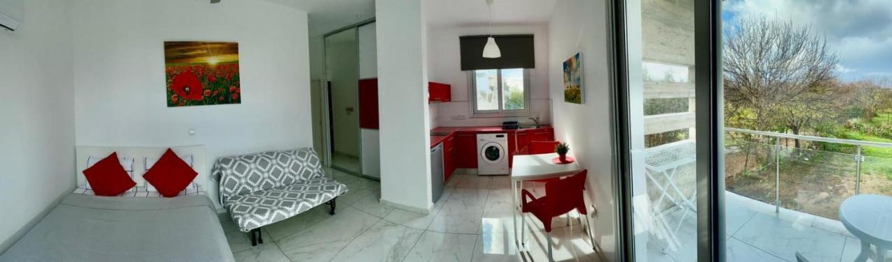 Dream- Downtown-Studios Paphos ภายนอก รูปภาพ