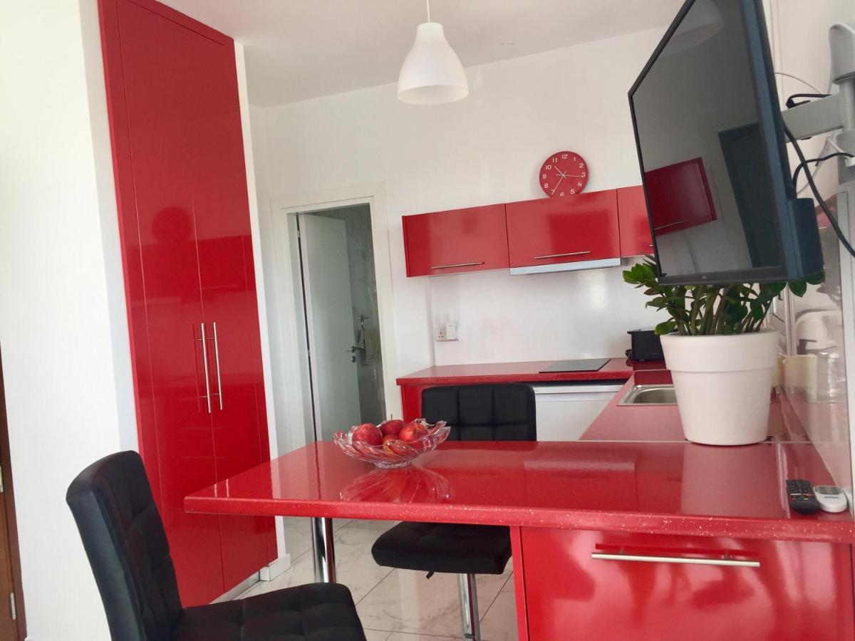 Dream- Downtown-Studios Paphos ภายนอก รูปภาพ