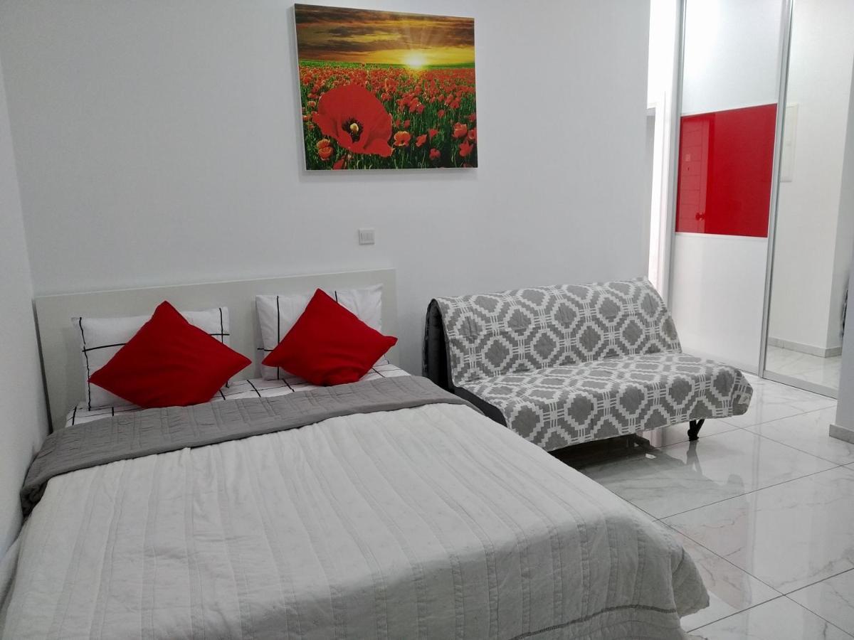 Dream- Downtown-Studios Paphos ภายนอก รูปภาพ