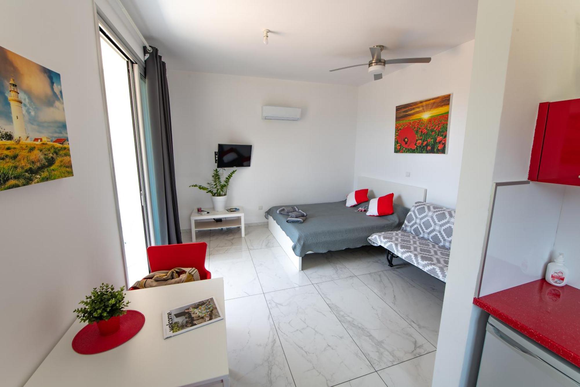 Dream- Downtown-Studios Paphos ภายนอก รูปภาพ